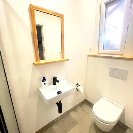 Apartament - Mit Garten