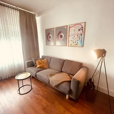 - Mit Garten Apartament Weener